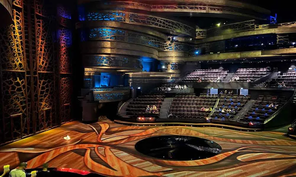 Enjoy La Perle by Dragone